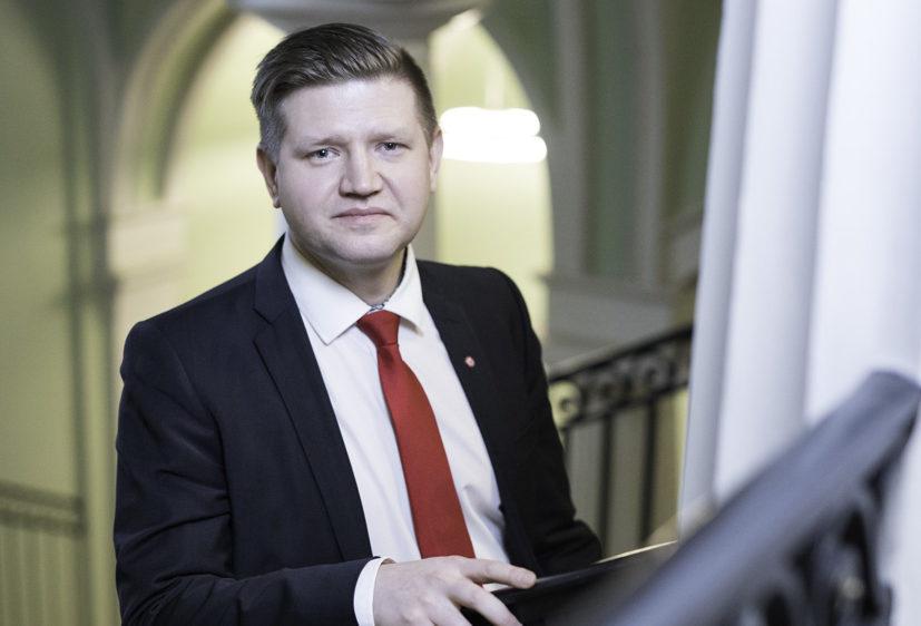Valokuva: Valtiosihteeri Mikko Koskinen.