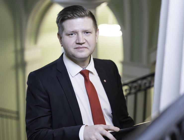 Valokuva: Valtiosihteeri Mikko Koskinen.